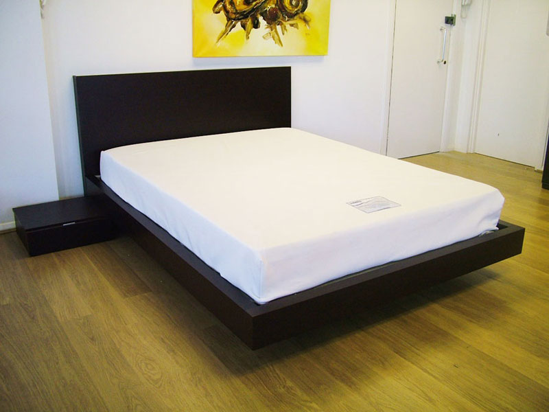 Dreams 100 Bed and cabinets ex-display