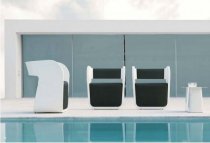 Alma armchair
