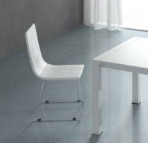 LB1 dining chair