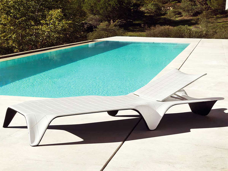 F3 Outdoor Lounger