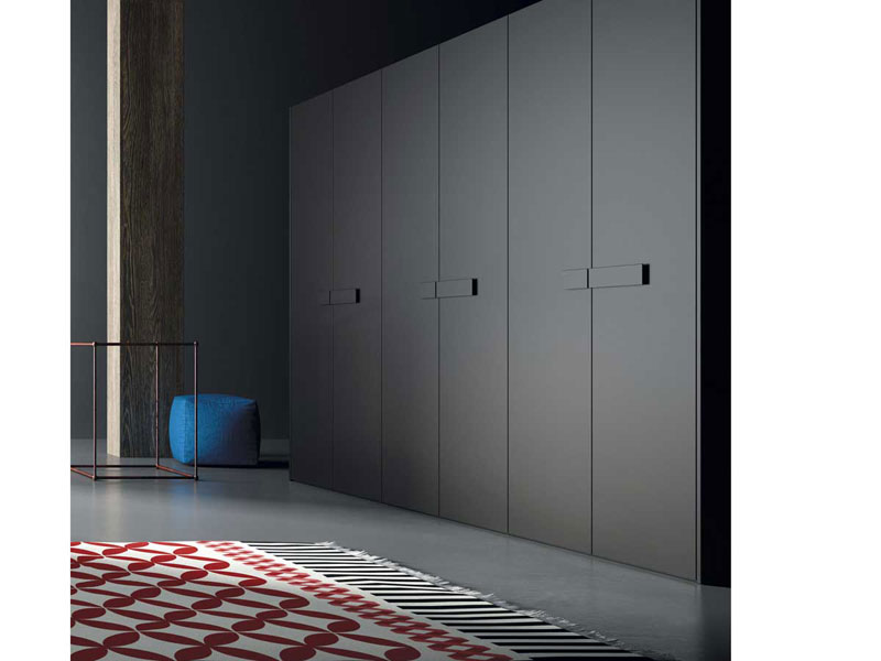 No Limits NC4 Wardrobe with hinged doors