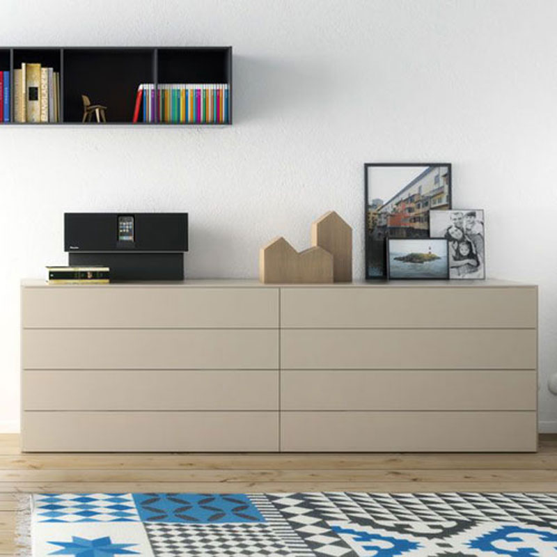 On chest of drawers S1