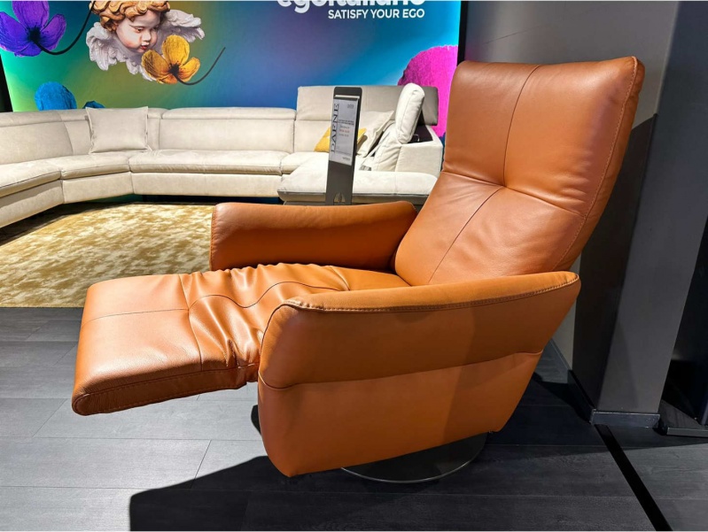 Ozzy Ex-Display Swivel Chair