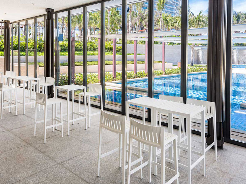 Spritz Outdoor Barstool