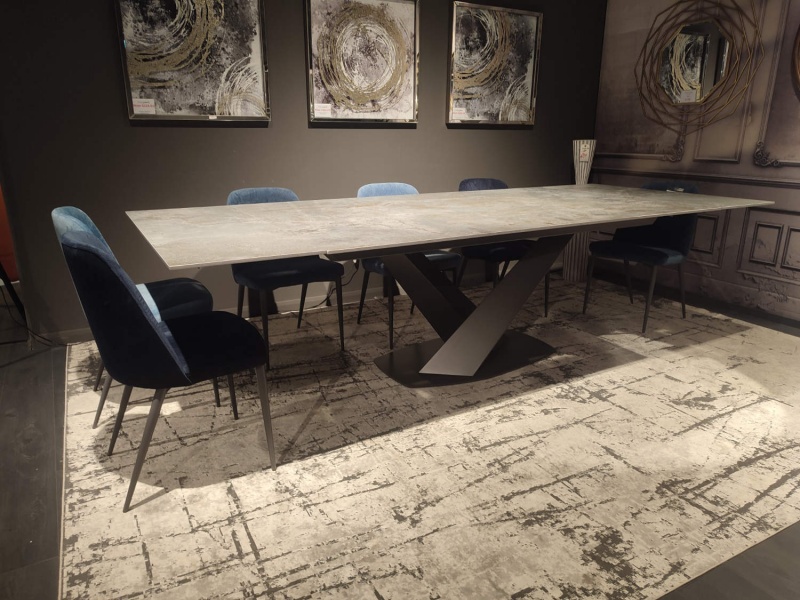 Victoria Dining Table Ex-Display Dekton Orix