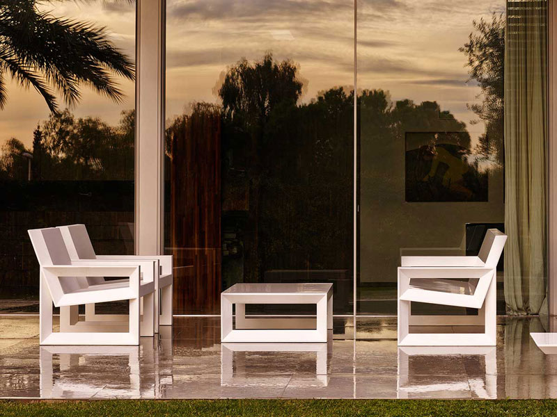 Frame Outdoor Lounge Chair