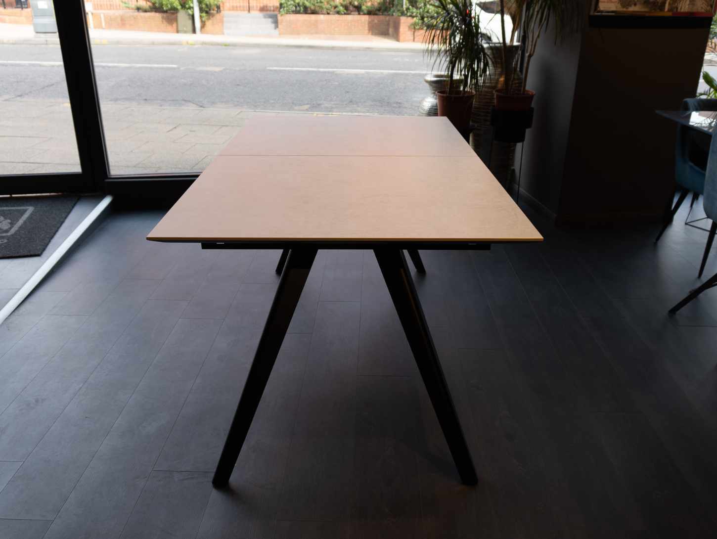 Ex Table Ex-Display Estella Dekton Extendable Dining Table | Cadira