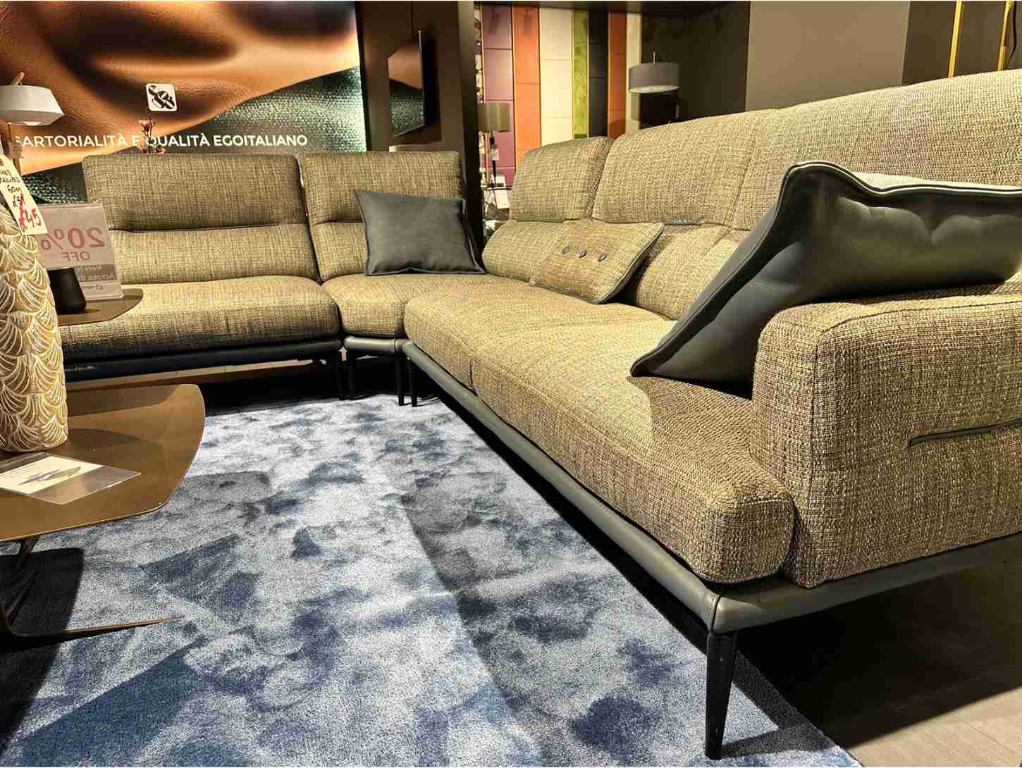 Feng ExDisplay Corner Sofa