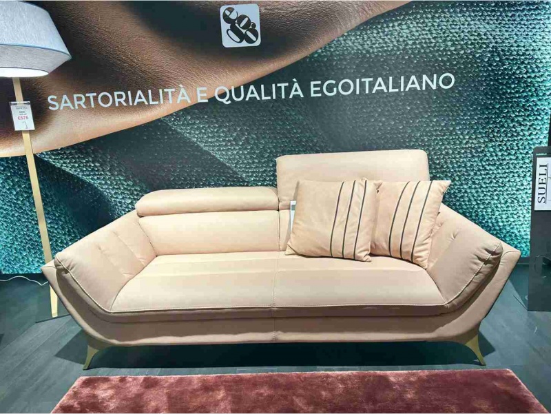 Sueli Sofa with Chaise
