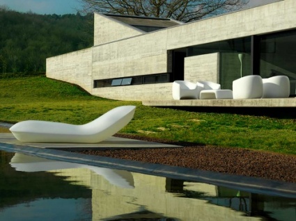 Pillow Outdoor Lounger