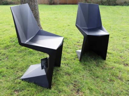Voxel Outdoor dining chairs display x4