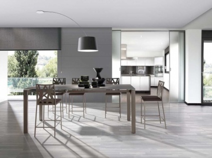 Brooklyn extendable dining table