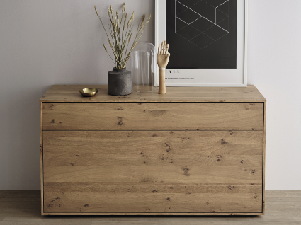 Flat chest of drawers in rustic oak