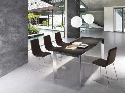 Link extendable dining table