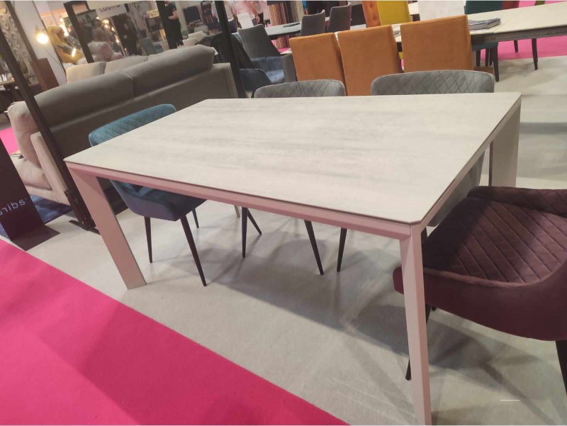 Urban Dining Table Ex-display