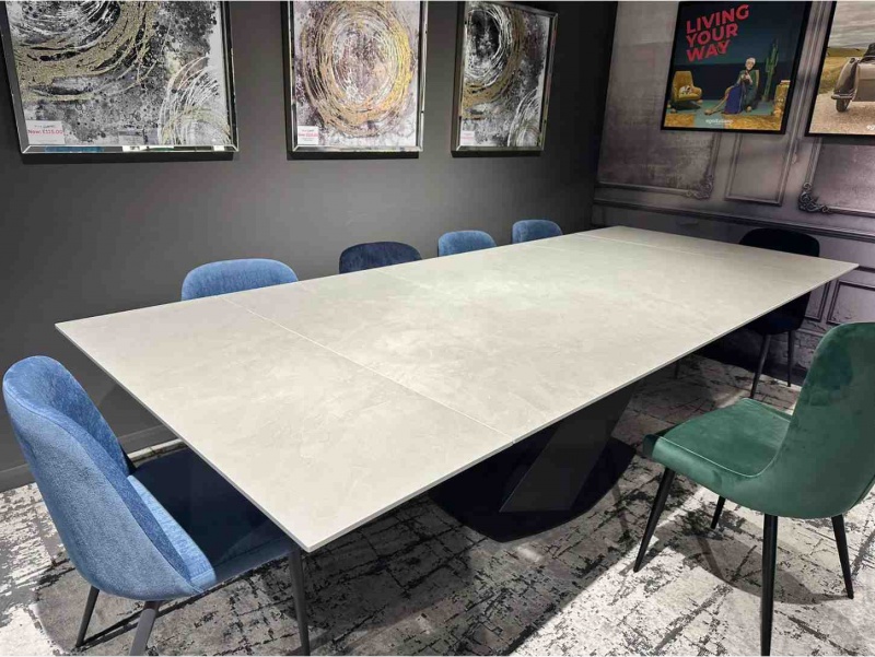 Victoria Dining Table Ex-Display